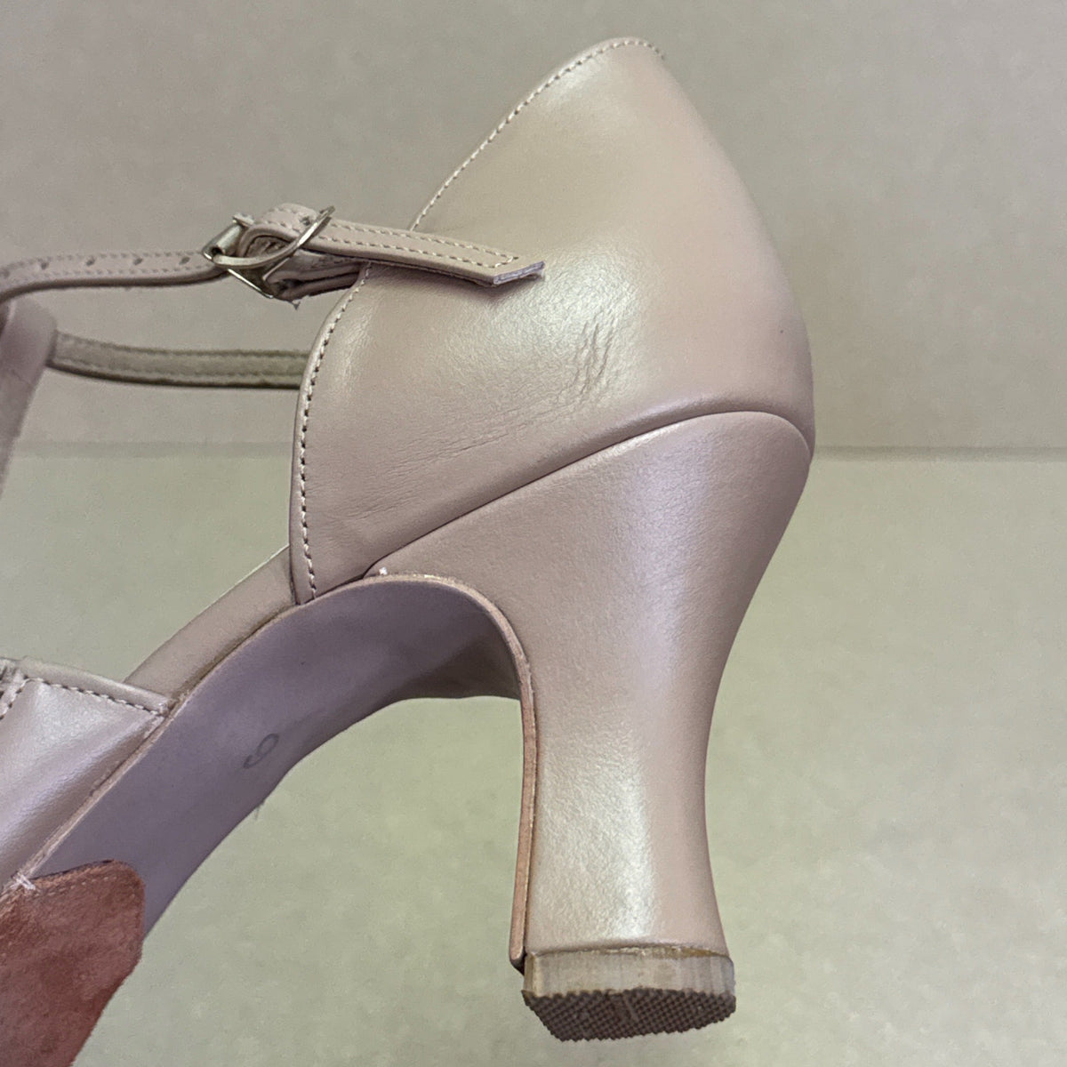 Showflex Tan - Size 6 (TP8)