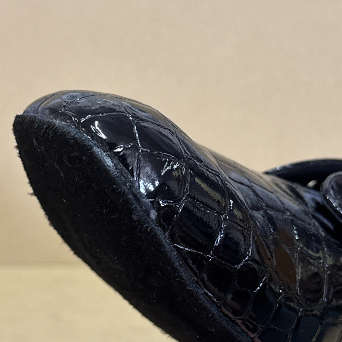 Kelly Black Croc - Size 8 (DSM1)