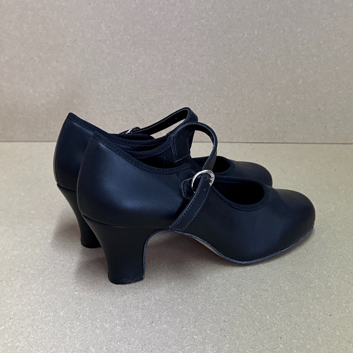 2" Show Shoe - Size 4H (TP6)