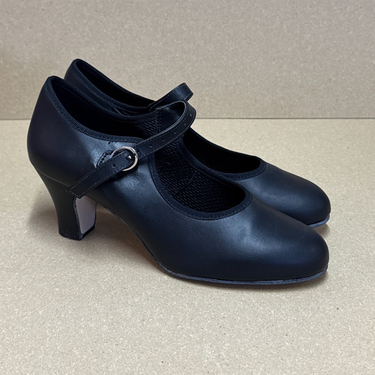 2" Show Shoe - Size 4H (TP6)