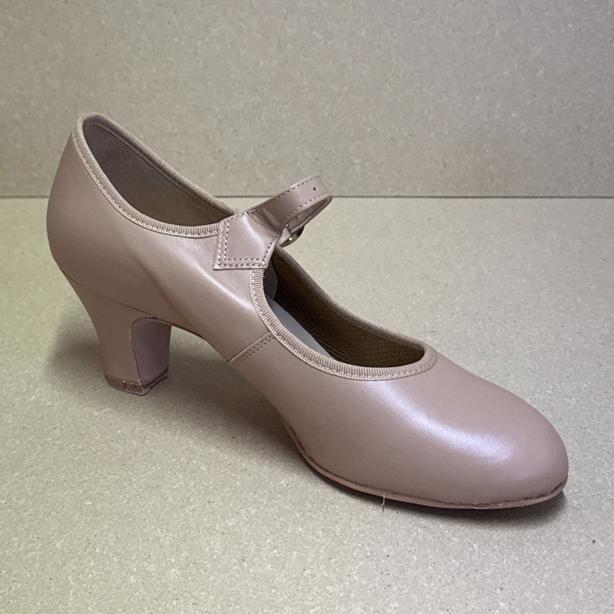 2" Show Shoe (Tan) - Size 5 (TP2)