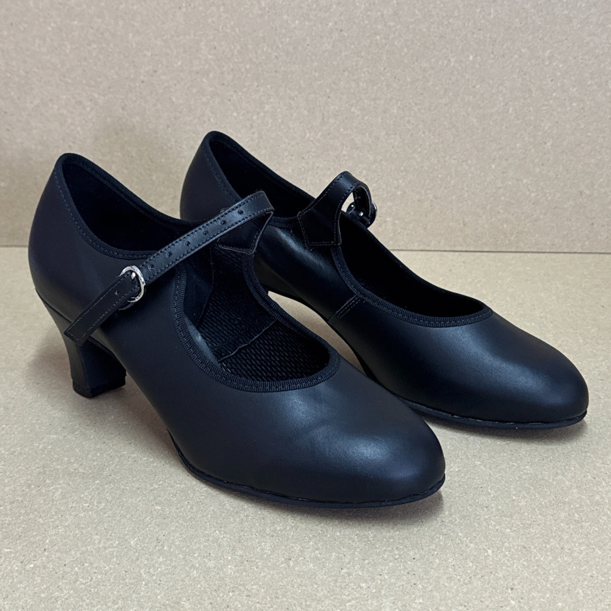 2" Show Shoe - Size 6H (TP1)