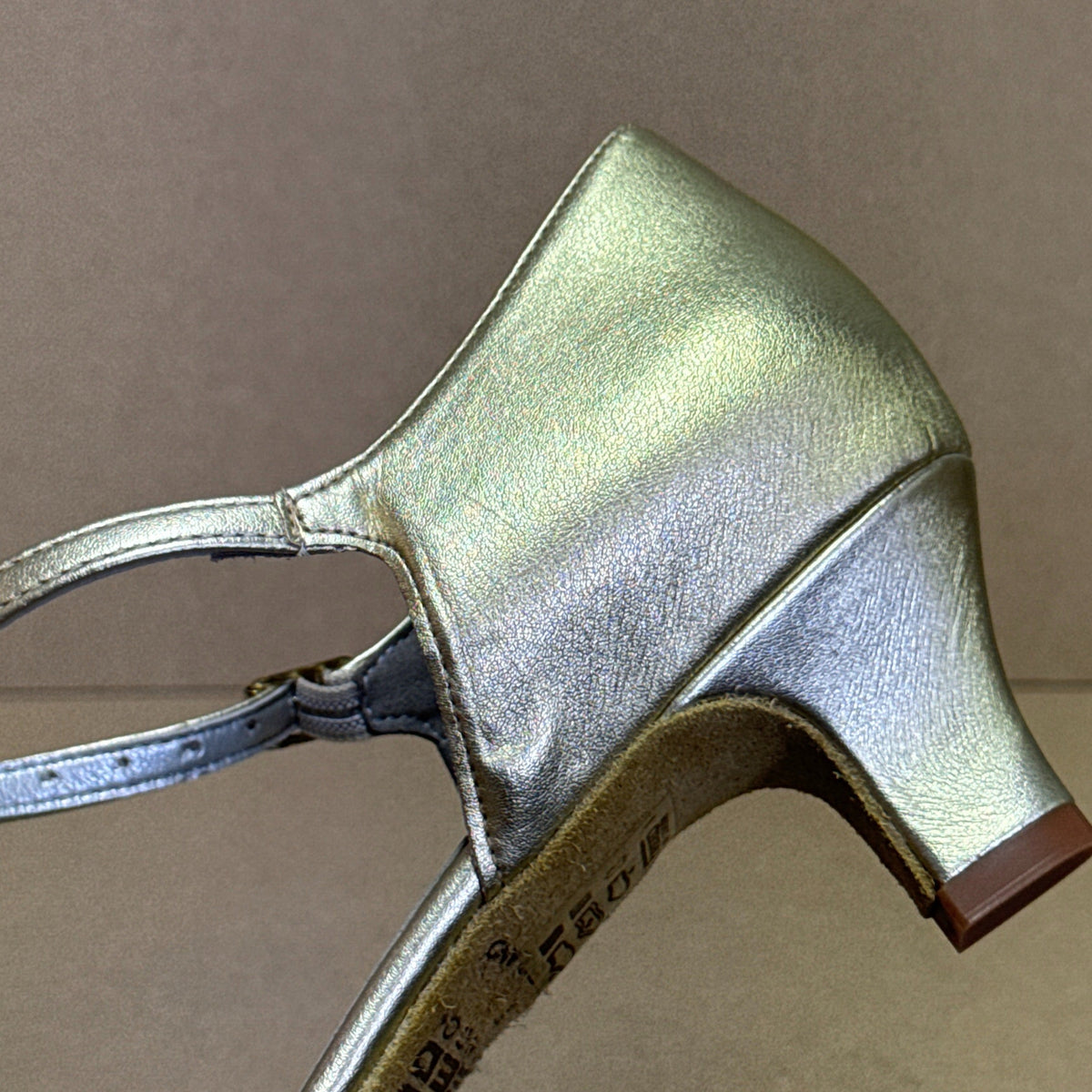 Topaz Gold - Size 8 (DSL9)