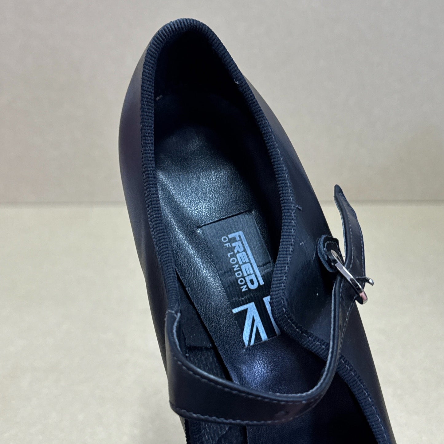 2" Show Shoe - Size 6 (TP5)