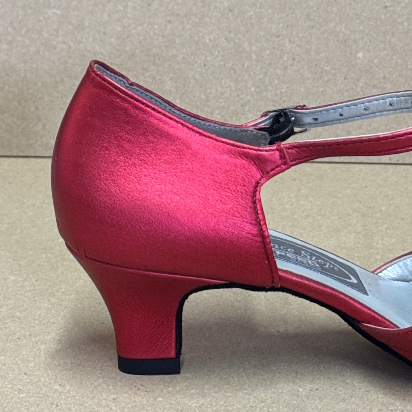 Topaz Red - Size 4.5 (DSL2)