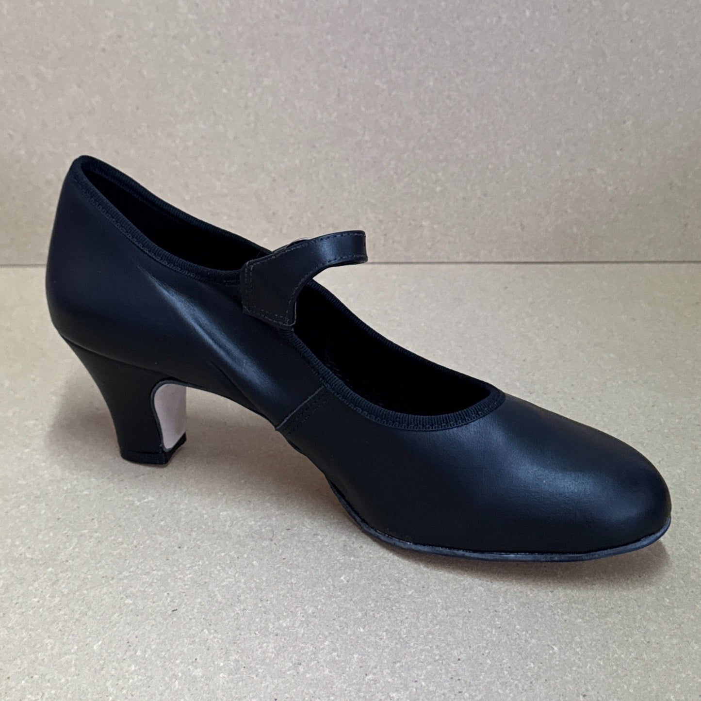 2" Show Shoe - Size 7 (TP4)