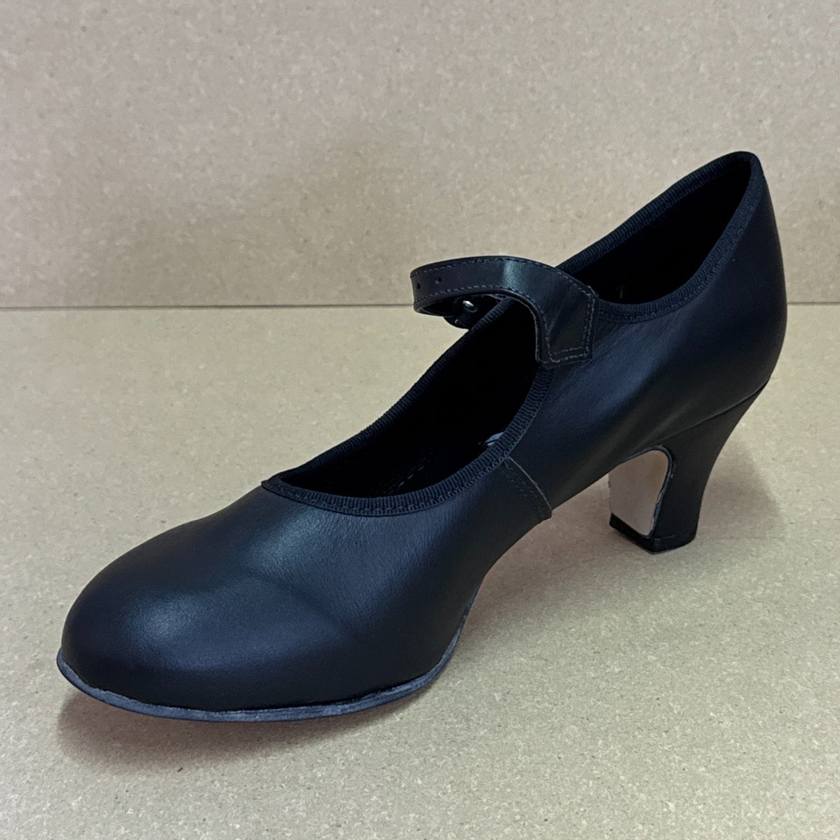 2" Show Shoe - Size 7 (TP4)
