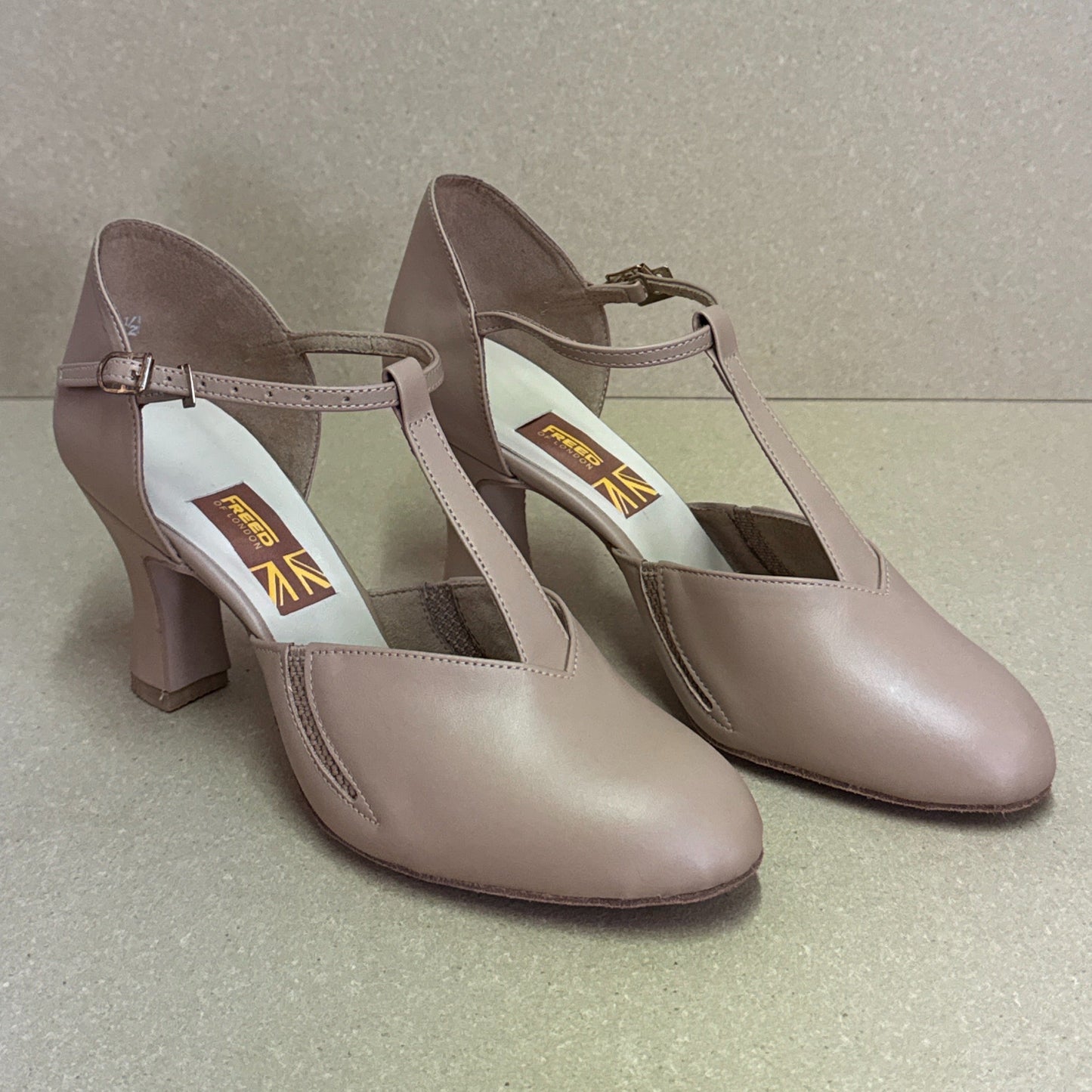 Showflex Tan - Size 5H (TP9)