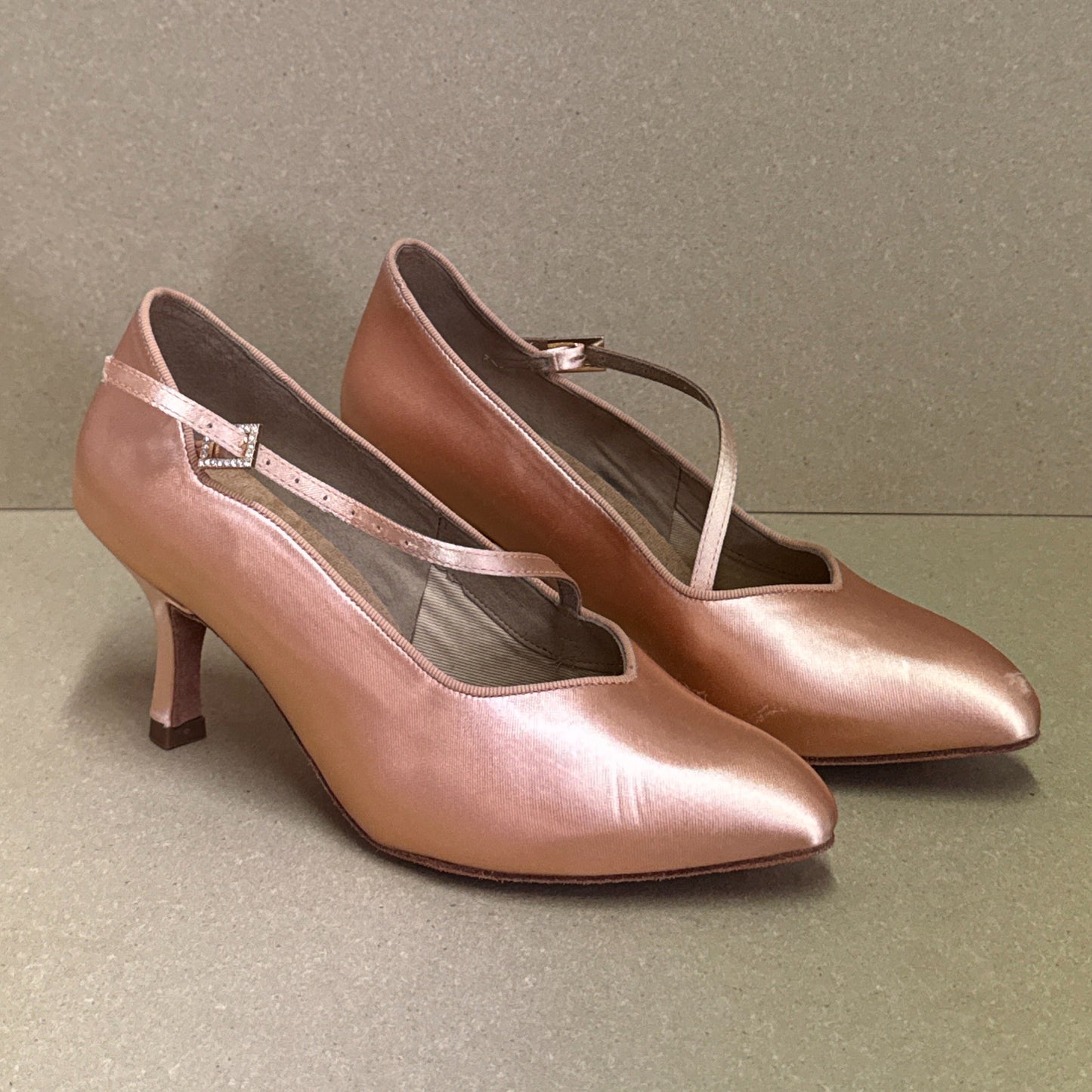Eternity - Size 6 (LB1)