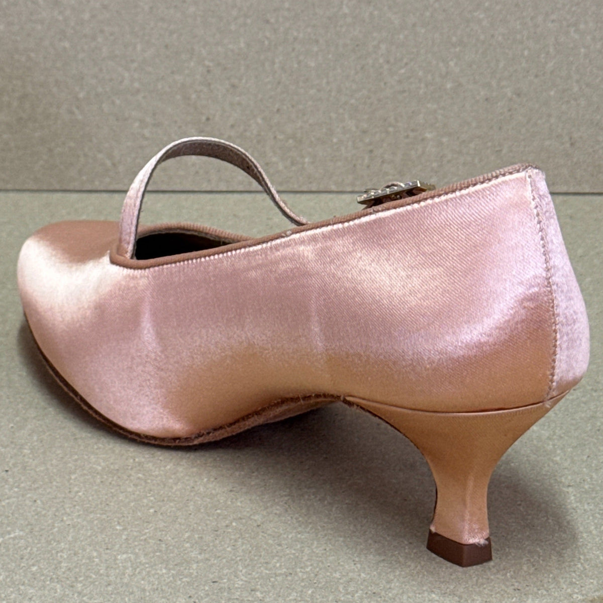 Clara - Size 3H (LB7)
