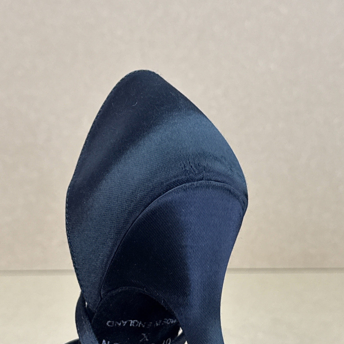Sylvia Black - Size 3 (LL2)