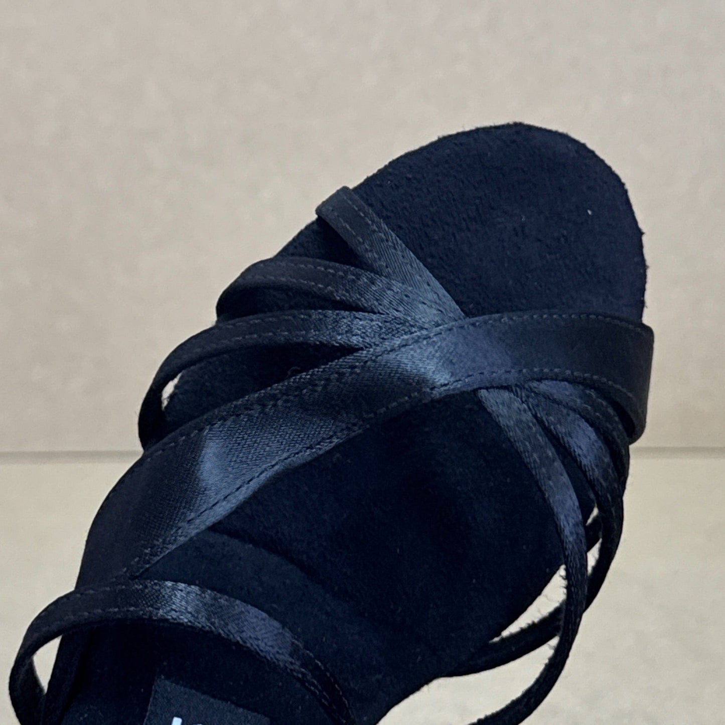 Sylvia Black - Size 3 (LL2)
