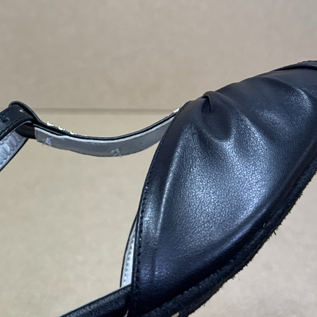 Topaz Black - Size 3H (DSL1)