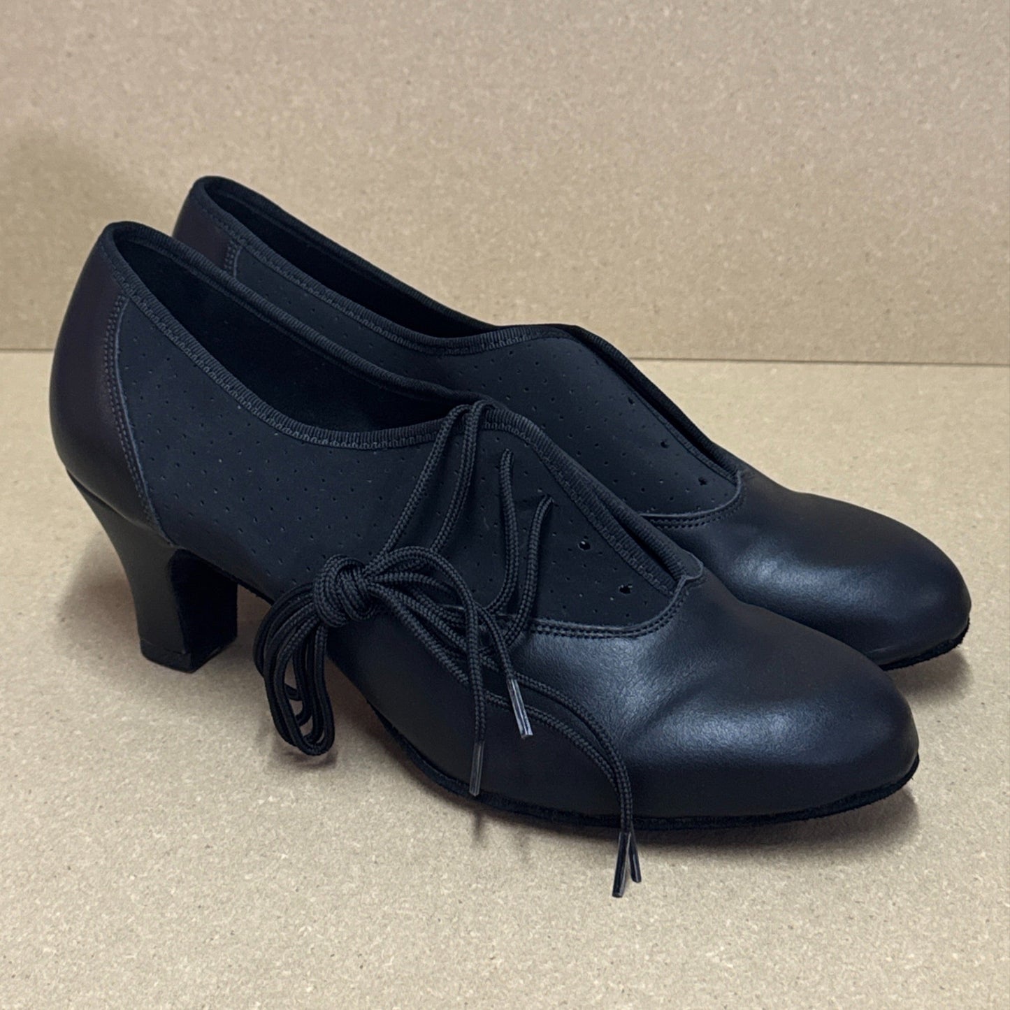 Roma Black - Size 7 (TP16)