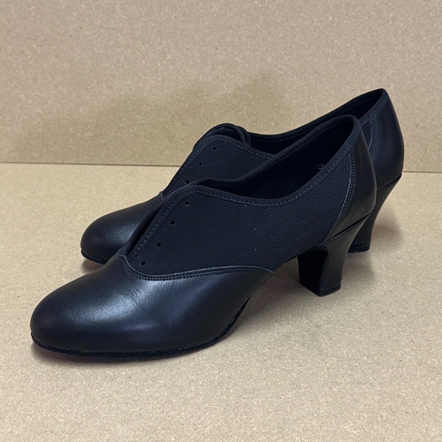 Roma Black (Wide) - Size 5 (TP14)