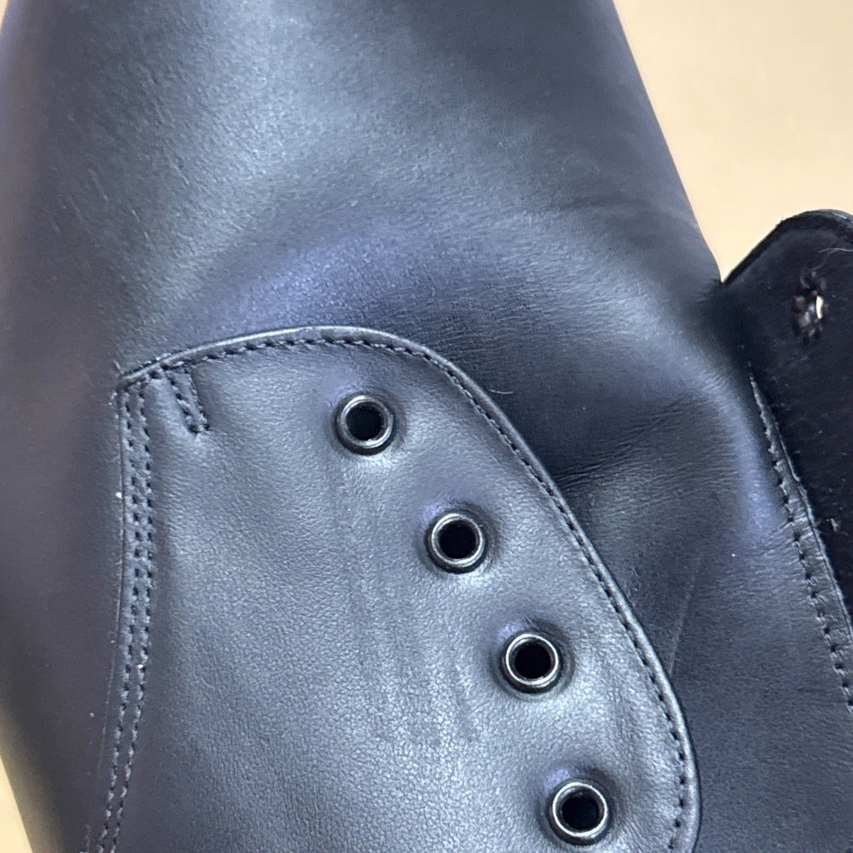 Kelly Black Leather - Size 9 (DSM4)