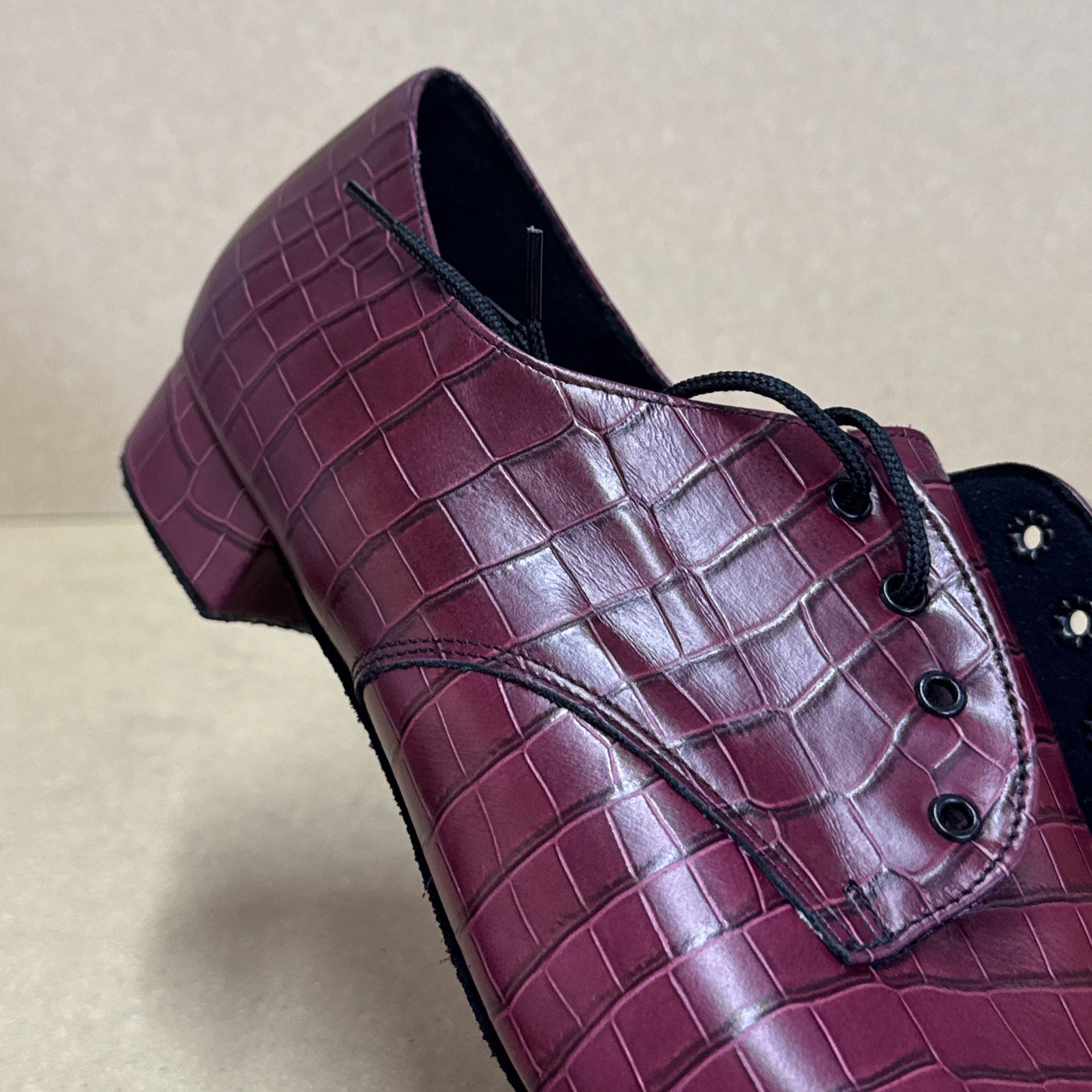 Kelly Burgundy Croc - Size 10 (DSM7)